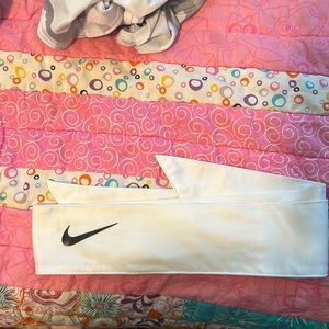 Nike tie headband